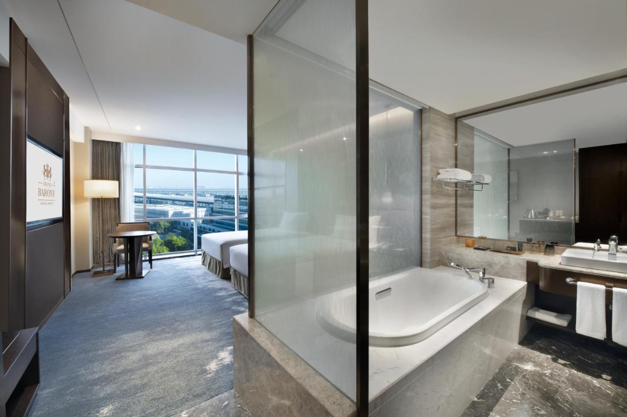 Grand Barony Qingdao Airport Hotel Bagian luar foto