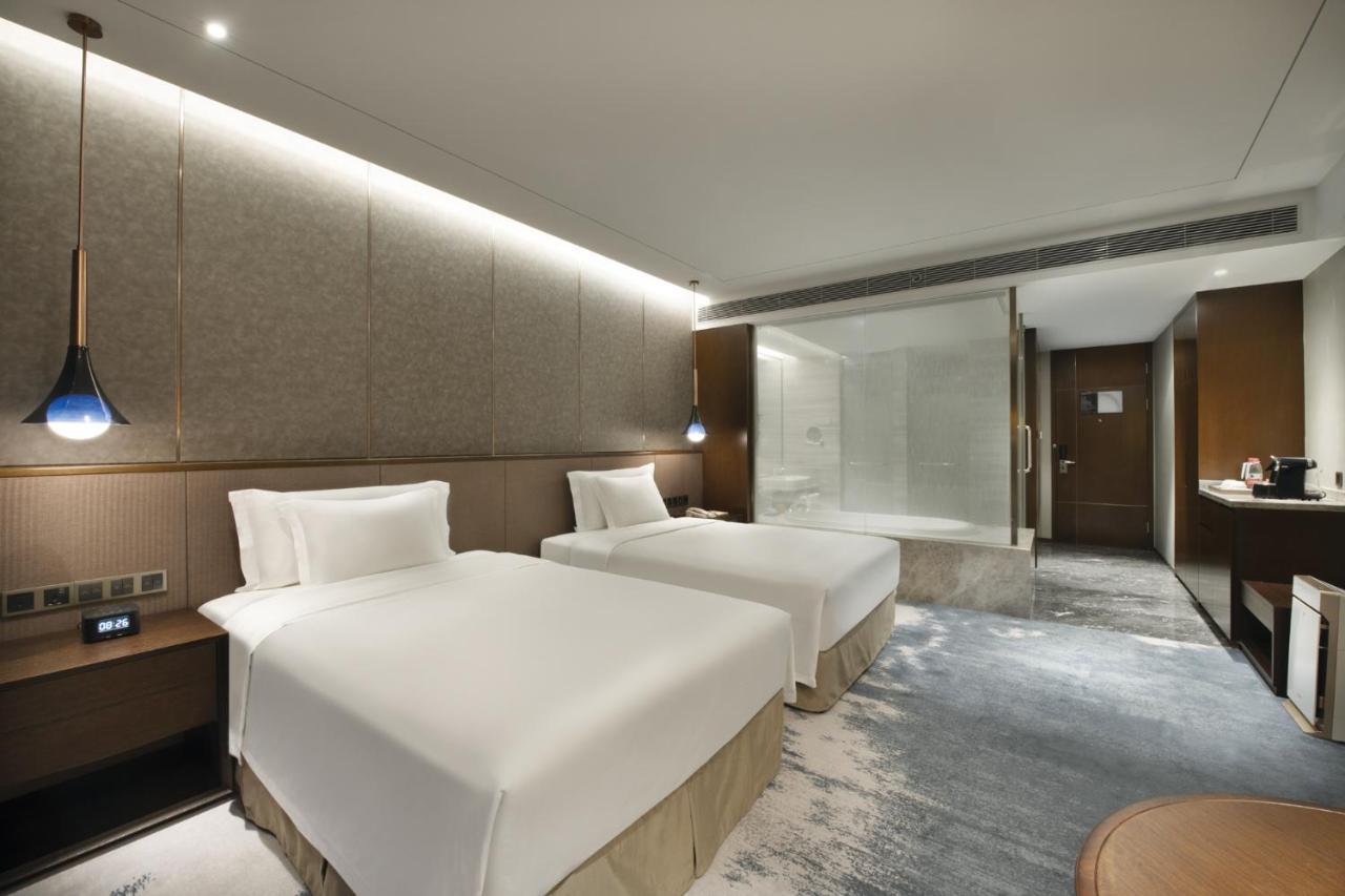 Grand Barony Qingdao Airport Hotel Bagian luar foto