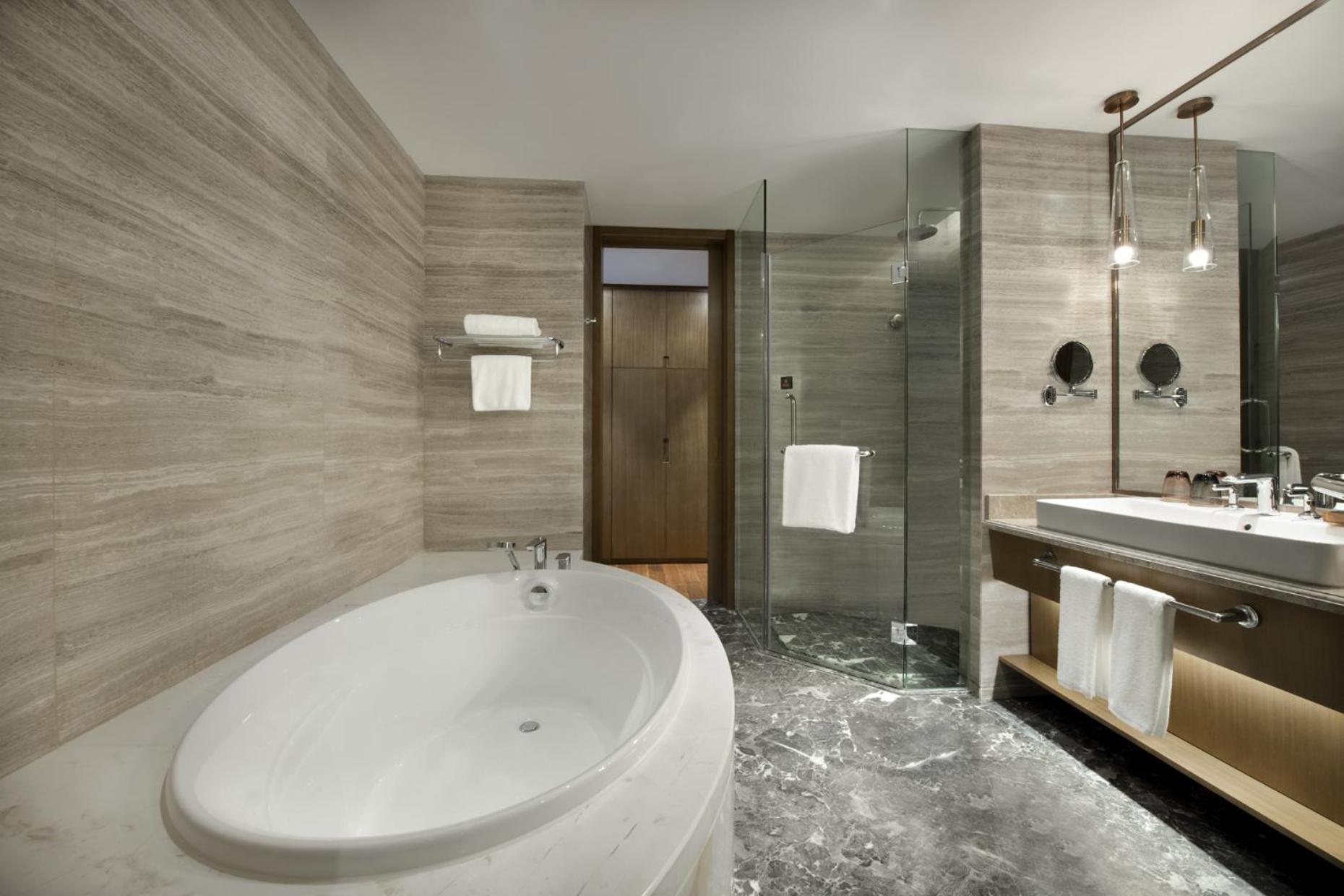 Grand Barony Qingdao Airport Hotel Bagian luar foto